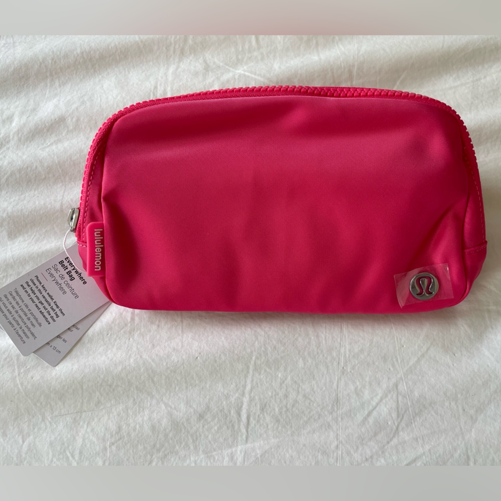 NWT Lululemon Everywhere Belt Bag 1 L Lipgloss